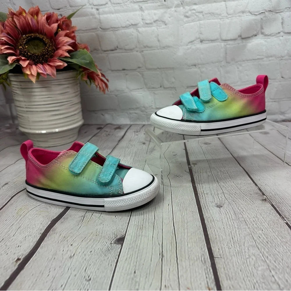Converse check taylor allstar 2V hyper bright low top sneaker toddler 9